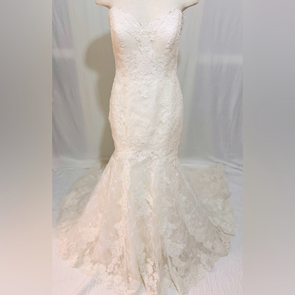 NWT Casablanca Imperial Gown - Wedding Dress - White